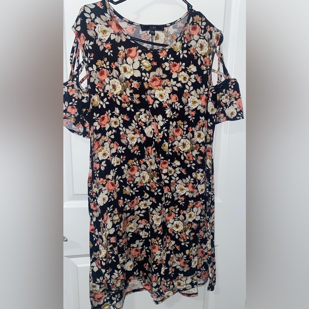 Women’s dress